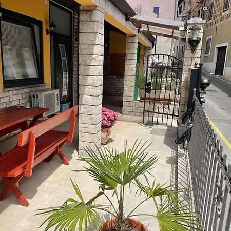 Mediteran Апартаменты Копер